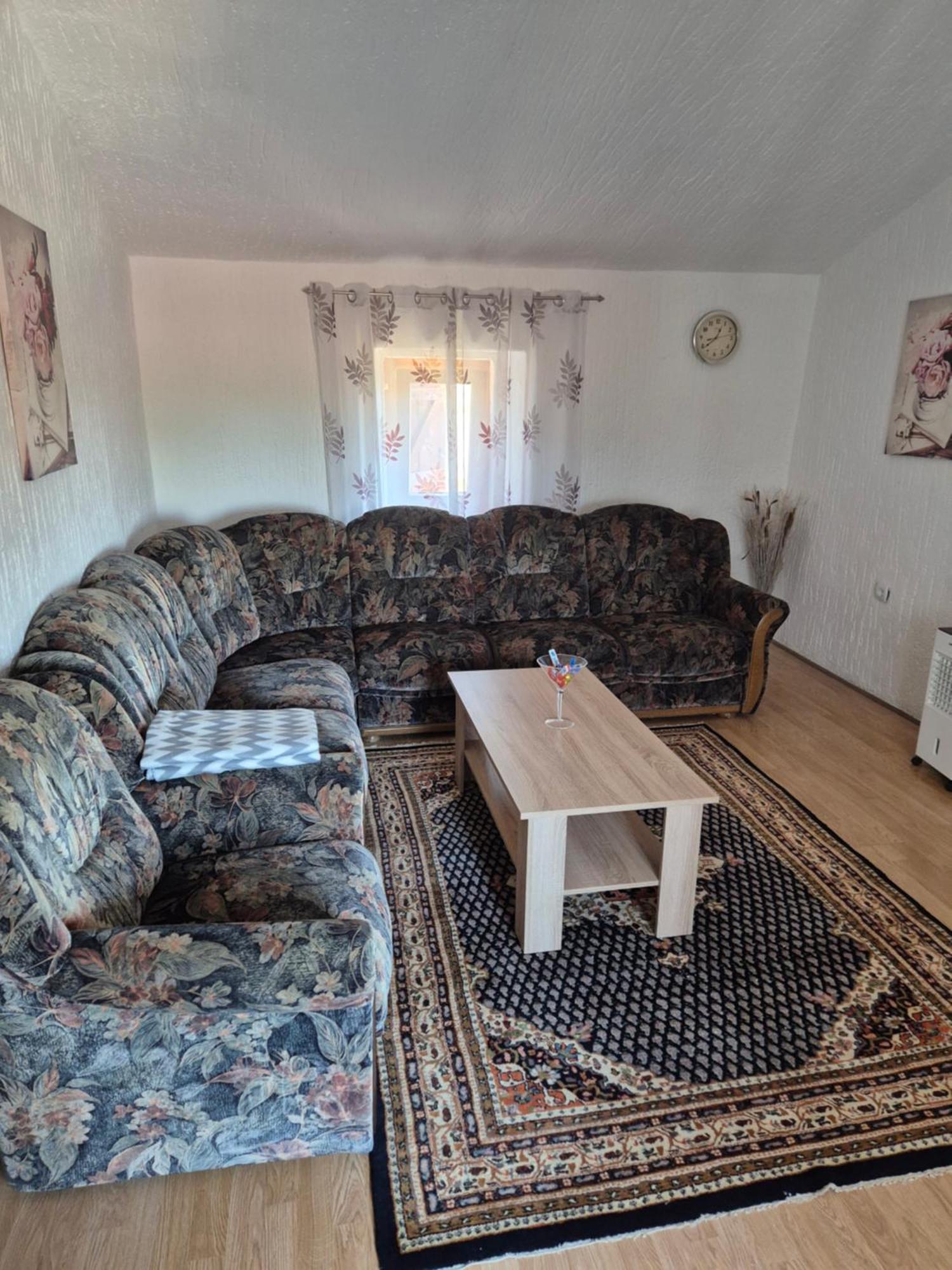 Apartman Nena *